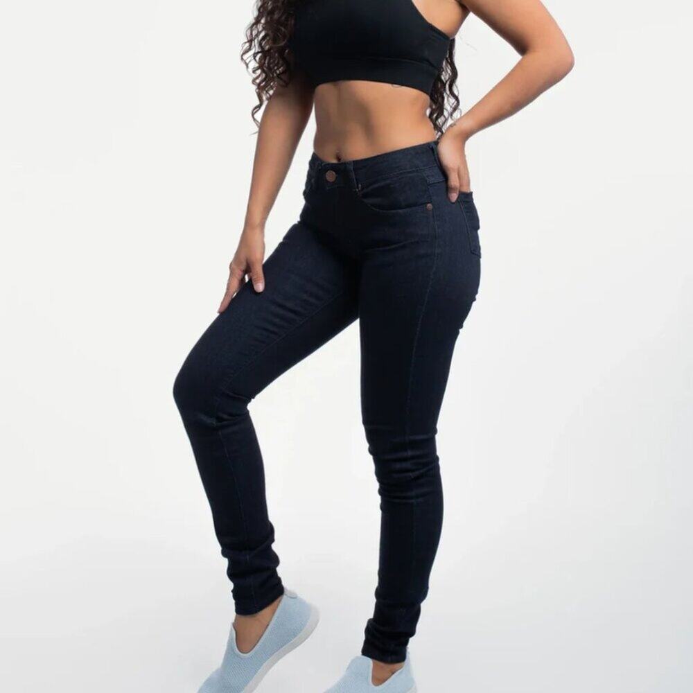 Barbell Women's Athletic Fit Black Jeans Size 24L